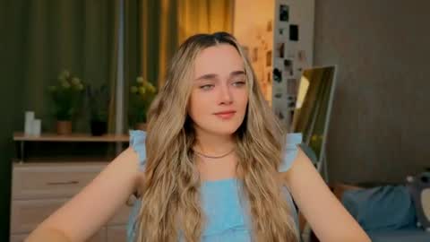 Elizabeth online show from July 6, 4:20 am