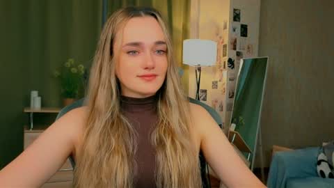 Elizabeth online show from July 17, 4:25 am