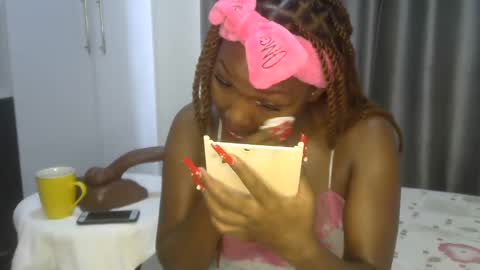 east_queen online show from March 2, 5:54 am