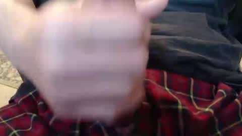 eat_a_peach2 online show from May 16, 11:42 am