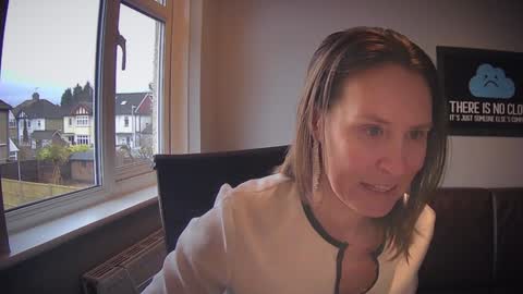 Nadia Ferreira  online show from February 19, 10:25 am