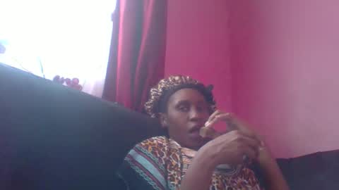 Ebon Fantasy1s online show from April 9, 12:44 pm