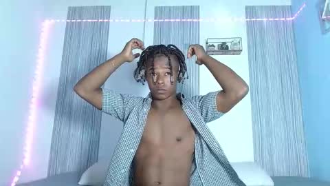 Chris Palaz  online show from November 10, 6:32 pm