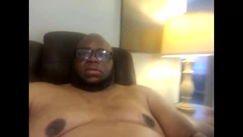 ebony4ever1919 online show from May 1, 8:47 pm