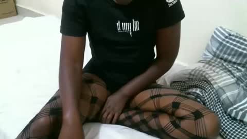 nelly online show from October 19, 8:08 am