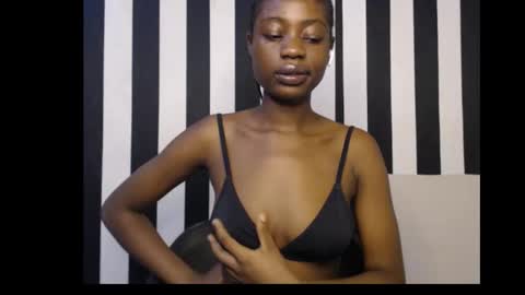 Ella online show from October 6, 1:07 pm