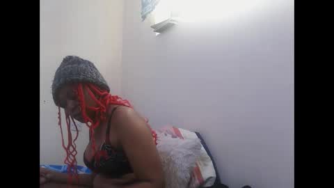 ebony_sluttt online show from February 13, 7:22 am