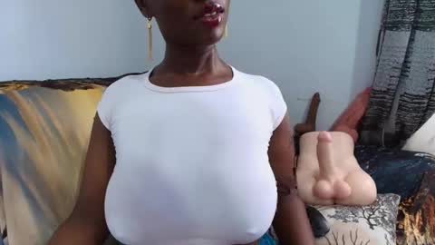 Ebony Melanie online show from February 20, 4:45 am