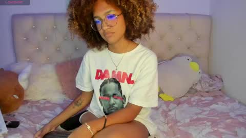 Queen Ebony online show from February 27, 1:41 am