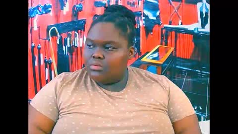 ebonyhotbuns4u2luv online show from November 18, 9:01 am