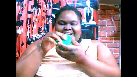 ebonyhotbuns4u2luv online show from September 9, 1:33 pm