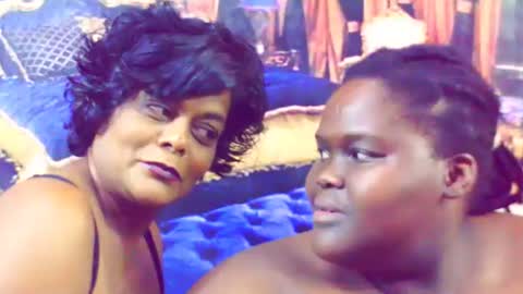 ebonyhotbuns4u2luv online show from March 11, 10:29 am