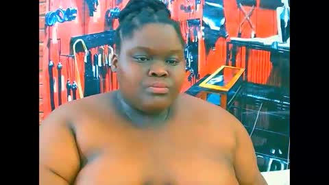 ebonyhotbuns4u2luv online show from November 12, 6:49 am