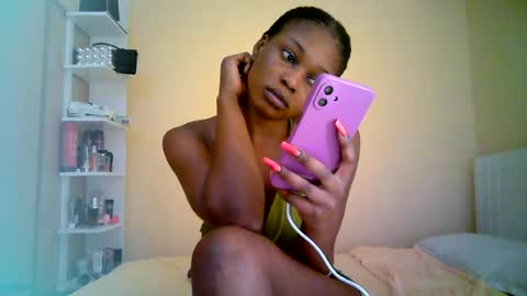 ebonytanqueen online show from June 14, 3:19 am
