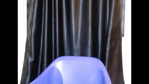 ebonyxxbae online show from December 3, 2:01 am