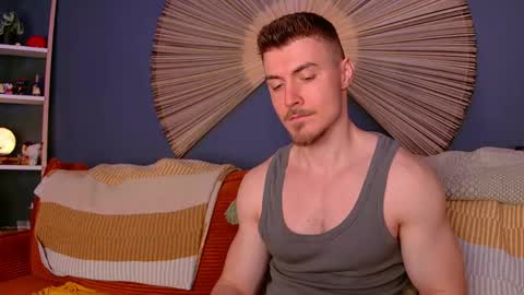 Eddie online show from April 5, 3:14 am