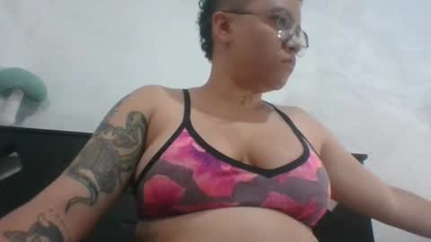 Snapshot of eden_jupiters chatting on October 4, 1:36 am eden_jupiters online show from October 4, 1:36 am