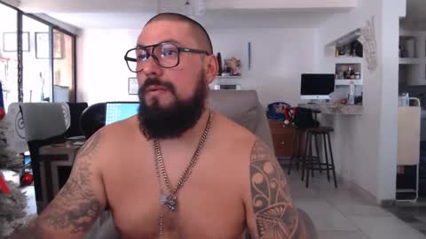 Snapshot of edgarram83 chatting on December 11, 7:25 pm edgarram83 online show from December 11, 7:25 pm