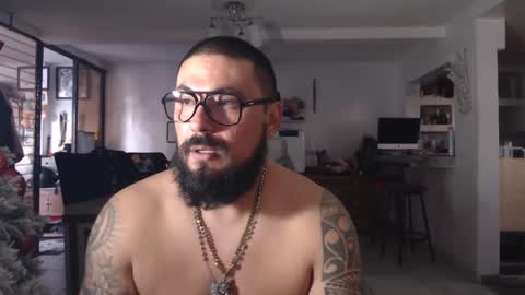 Snapshot of edgarram83 chatting on December 28, 10:55 pm edgarram83 online show from December 28, 10:55 pm