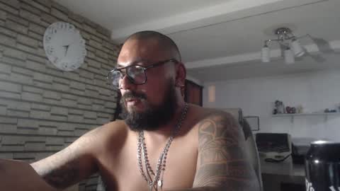 Snapshot of edgarram83 chatting on September 26, 2:30 am edgarram83 online show from September 26, 2:30 am