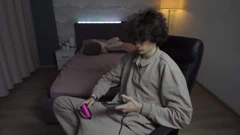 edvardblare online show from September 30, 2:38 pm