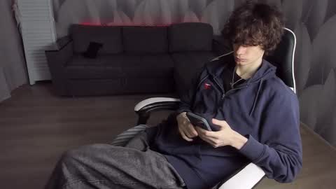 edvardblare online show from October 5, 1:41 pm