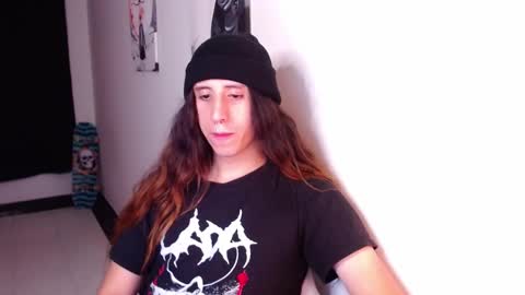 edward_chann online show from February 14, 7:28 am