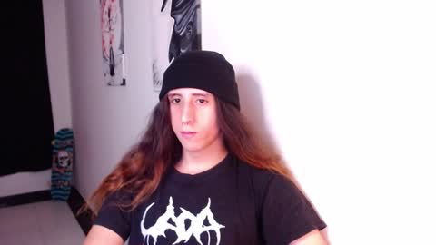 edward_chann online show from February 11, 12:06 am