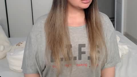 eelena4kiss online show from February 25, 12:05 pm