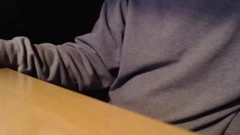 eeyoreeeyore online show from February 8, 5:00 am