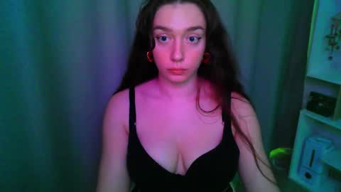 Snapshot of effie_balconii chatting on October 12, 11:47 am effie_balconii online show from October 12, 11:47 am