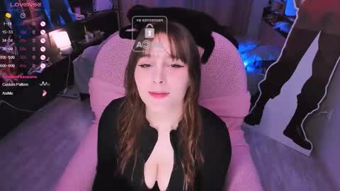 Effie online show from November 8, 2:53 pm