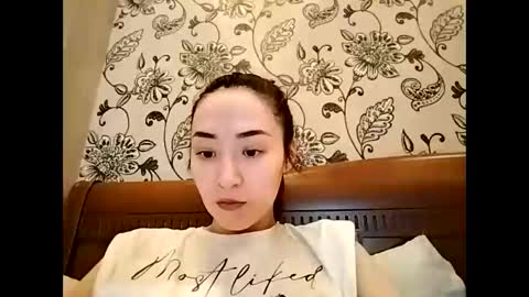 Effy online show from February 16, 3:43 pm