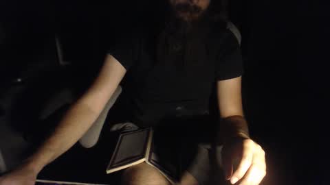 eighthundredeightyeight online show from June 7, 7:52 pm
