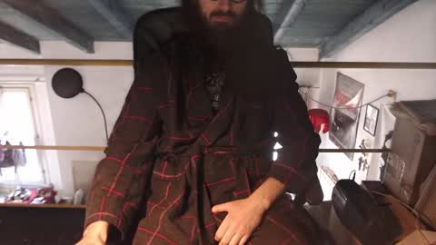 eighthundredeightyeight online show from February 15, 9:16 am