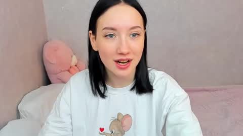 eileenmoores online show from March 19, 1:05 pm