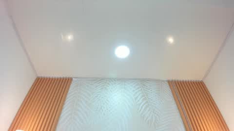 Eimy  online show from April 17, 6:05 am