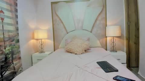 eimy_grey4u online show from January 13, 3:14 am