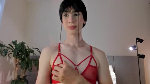 Einyel  online show from October 28, 8:32 pm