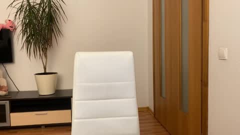 Eitan online show from January 30, 2:58 pm