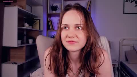 Elis 3 online show from March 11, 2:21 am