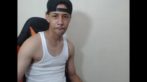 Instagram BelowAbajo online show from May 21, 6:42 am