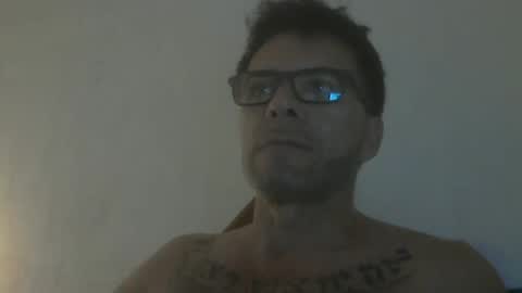 el_principe_veryhot online show from April 4, 4:30 am