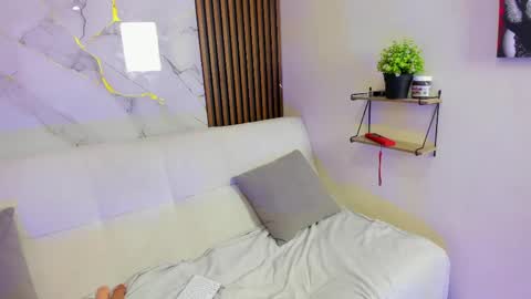 Eli online show from April 16, 9:39 pm