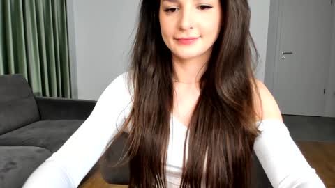 Ela online show from January 15, 7:17 am