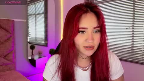 Elaia online show from March 10, 2:37 pm