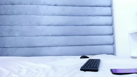 elaisaprincess online show from February 18, 8:36 pm