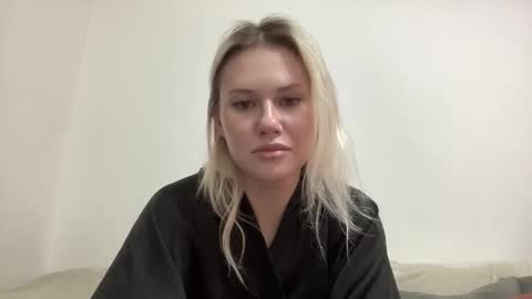 elaraluxxxe online show from November 26, 11:51 am