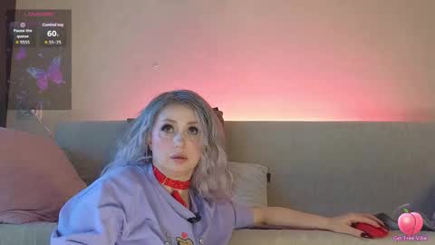 elarasable online show from March 12, 2:43 pm