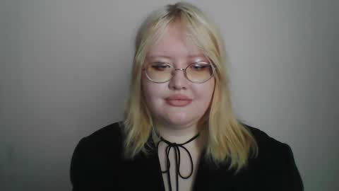 elayne_sweet online show from March 7, 8:25 am